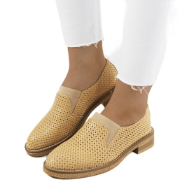 Scarpe Nilde traforate beige
