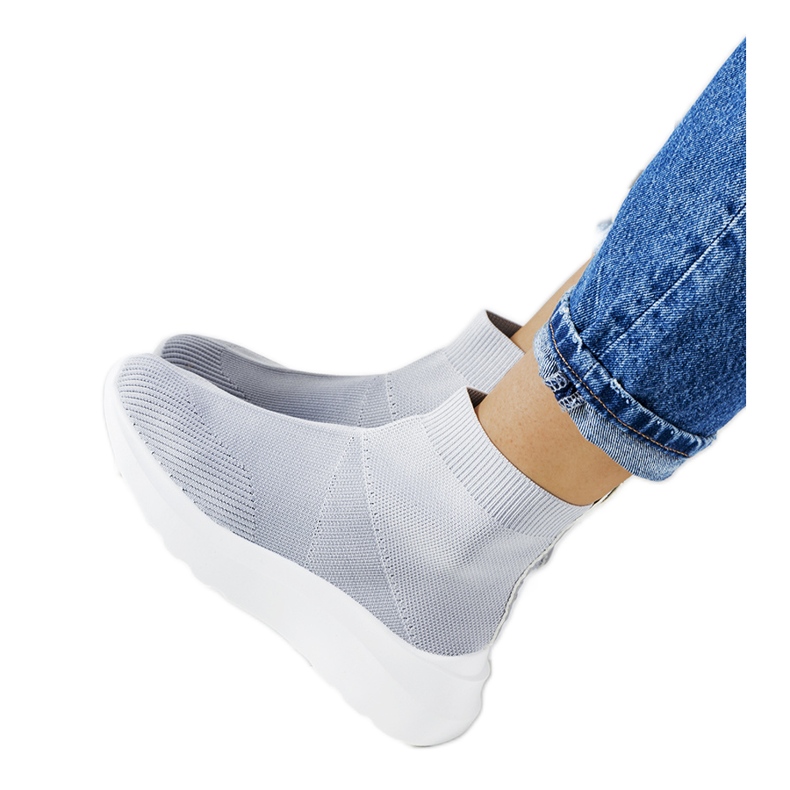 Sneakers alte grigie di Jennifer grigio