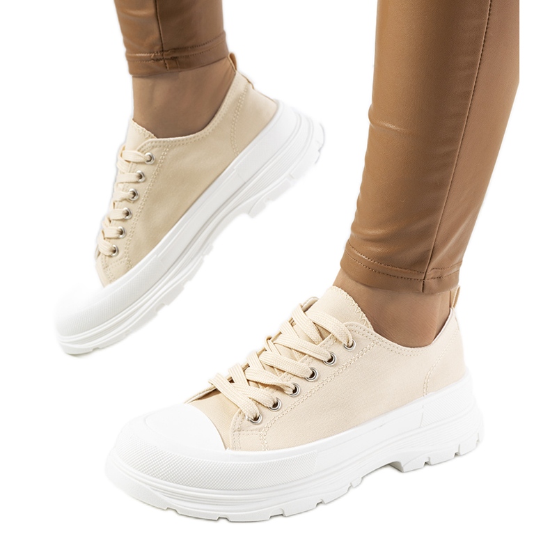 Sneakers beige con suola spessa in Prenzel