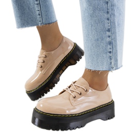 Scarpe beige su suola alta Hooper