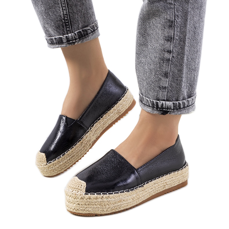 Espadrillas nere lucide sulla piattaforma Feiken nero