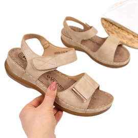 Sandali con velcro eVento W EVE223A beige