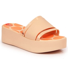 Ciabatte in gomma sulla piattaforma Zaxy W INT1708A nude rosa