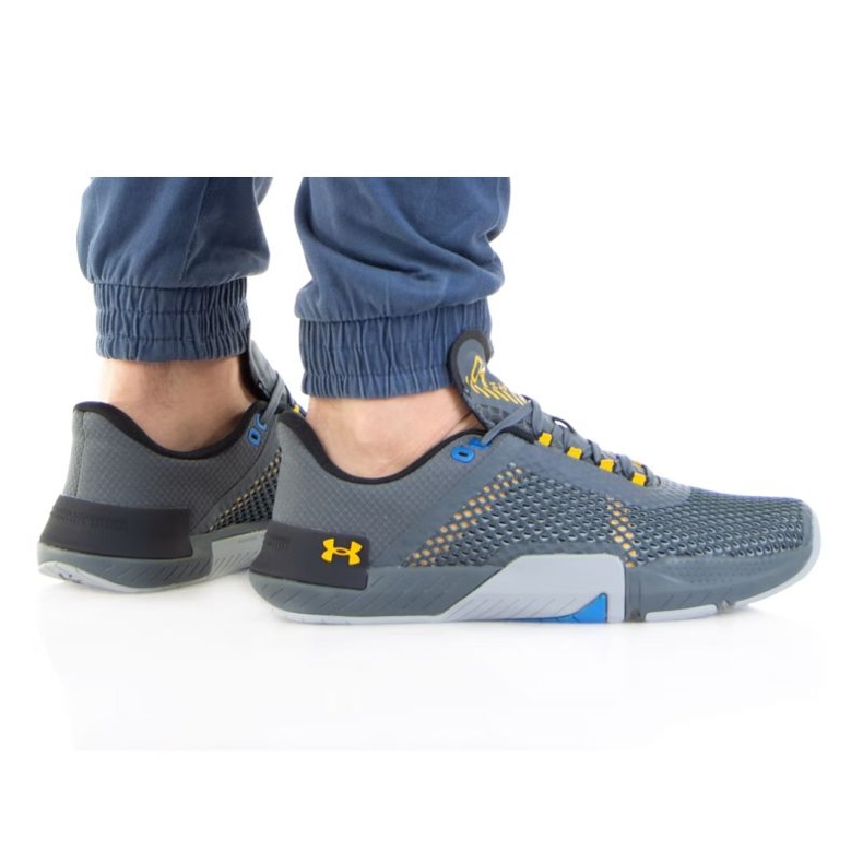 Under Armour Tri Base Regin 4 M 3025052-104 grigio