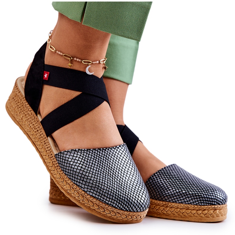 Espadrillas da donna alla moda Big Star JJ276035 nero d'argento