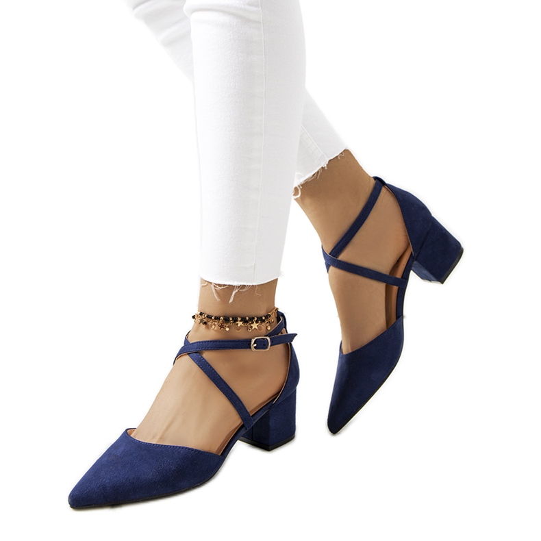 Décolleté blu navy sul palo Terra