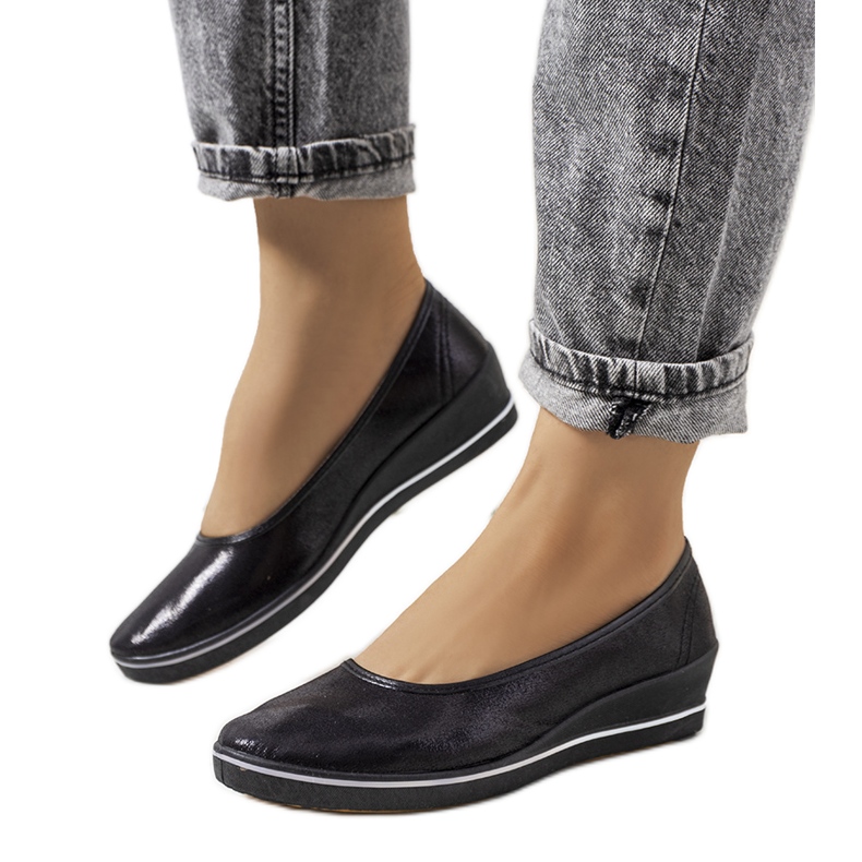 Sneakers nere lucide sulla zeppa Weide nero