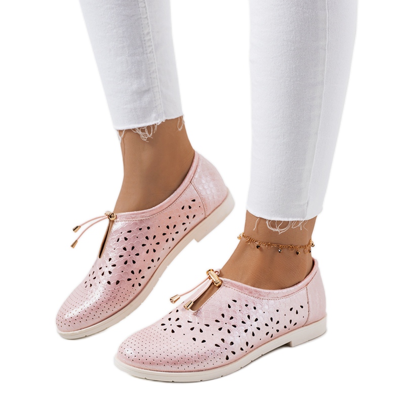 Scarpe traforate rosa leccio