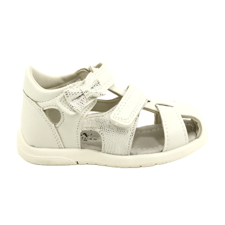 American Club Sandali femminili con l'Arman Club XD63/22 White Bow bianca