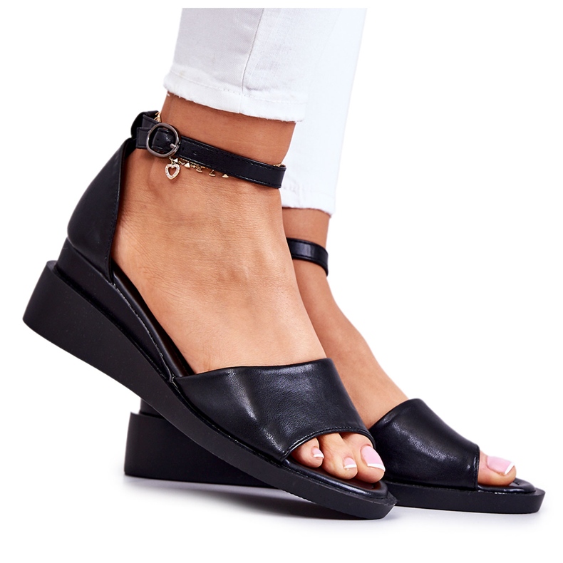 Vinceza Sandali classici da donna con fibbia nera meritano nero