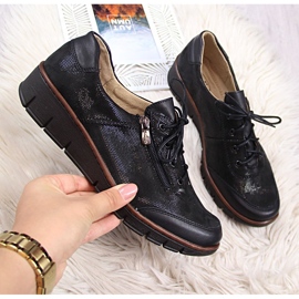 Scarpa in pelle nera lucida Helios 334 nero