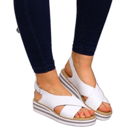 Sandali da donna in pelle su zeppa bianca Rieker V0271 bianco