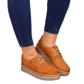 Scarpe da donna in pelle con plateau marrone chiaro Helios 380