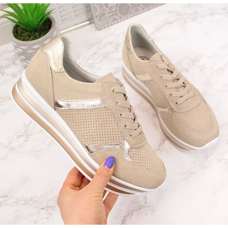 Sneakers da donna in pelle su plateau Filippo beige
