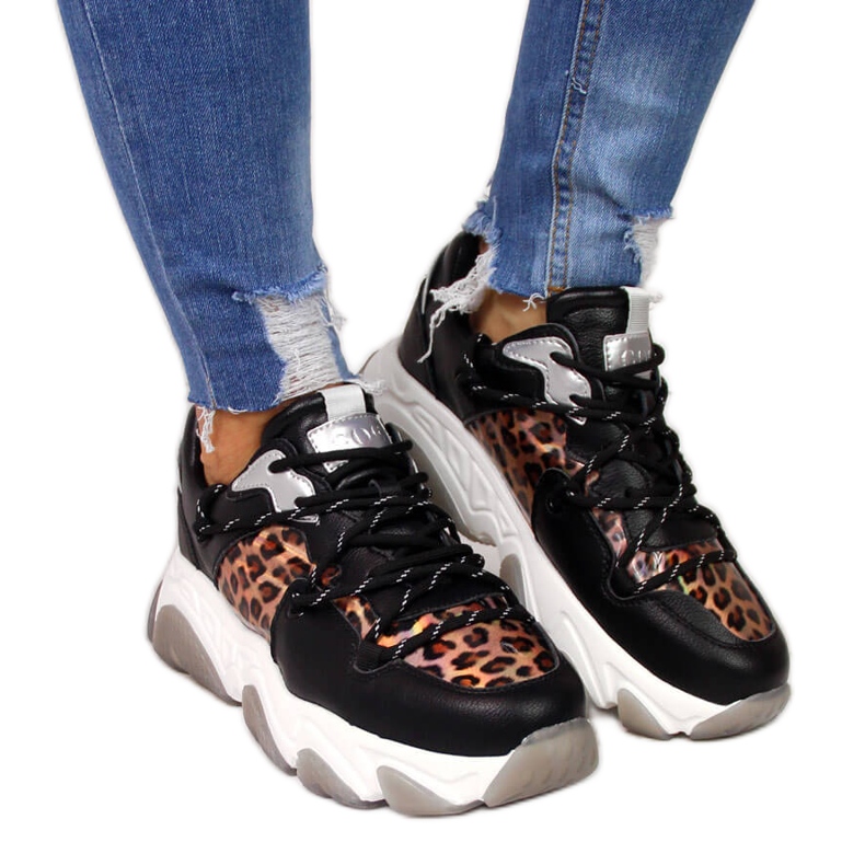 Scarpe sportive in pelle da donna leopardate Goe II2N4067 nero