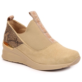 Scarpe da donna in pelle su zeppa Filippo beige