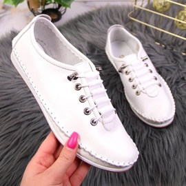 Slip-on da donna in pelle bianca Artiker