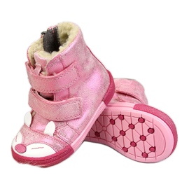 Stivali rosa da ragazza isolati Kornecki 6583