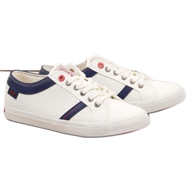 Sneakers basse da uomo bianche in ecopelle Cross Jeans II1R4005C bianca