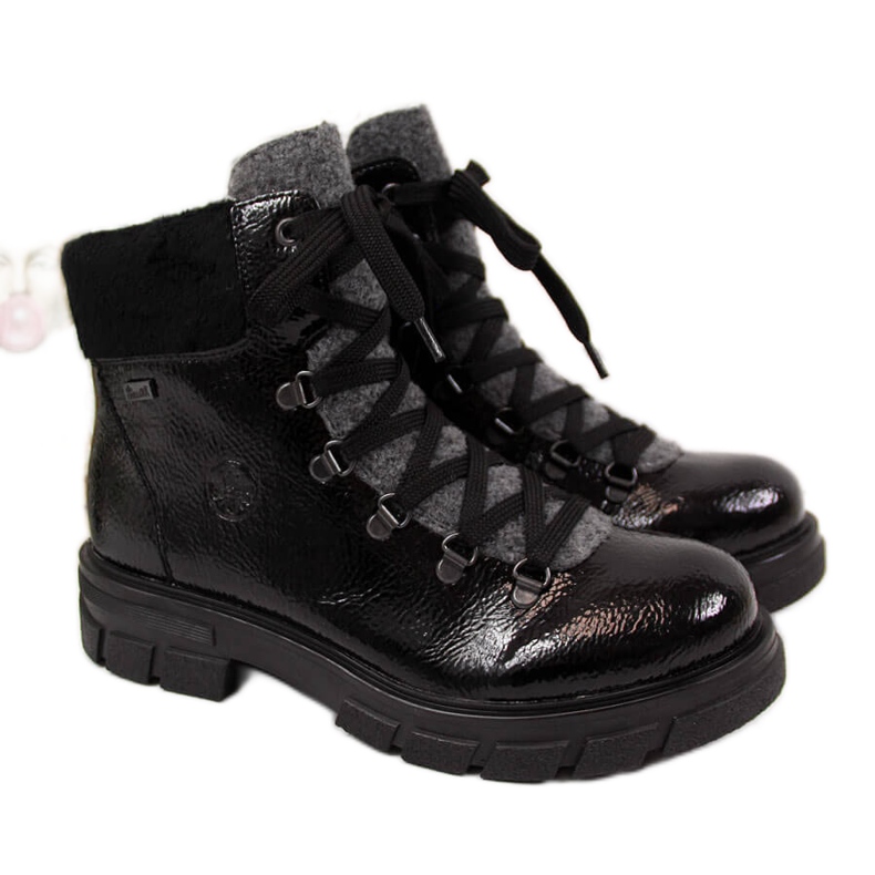 Stivali isolati da donna laccati neri Rieker Z9132-00 nero