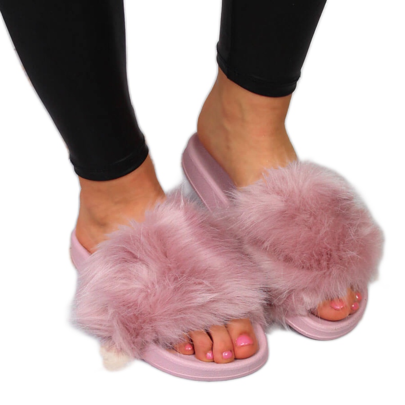 Ciabatte da donna con pelliccia viola chiaro Msmg