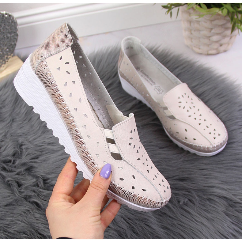 Scarpe comode da donna in pelle, beige T.Sokolski