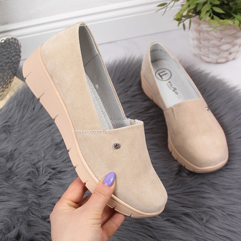 Comode scarpe da donna in pelle, beige Filippo