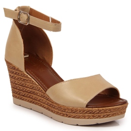 Sandali beige da donna su zeppa Jezzi