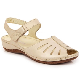 Sandali da donna in pelle su zeppa dorata Helios 4009 d'oro