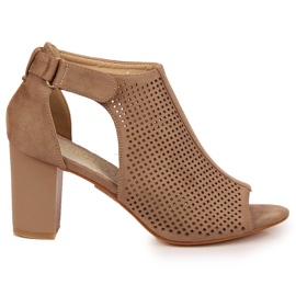 Sandali da donna con velcro Sabatina beige