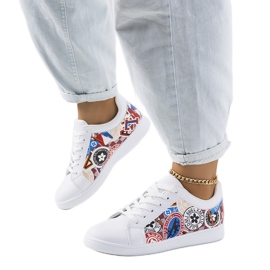 Le sneakers bianche di Jokela bianco