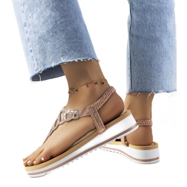 Sandali rosa con plateau Ahola