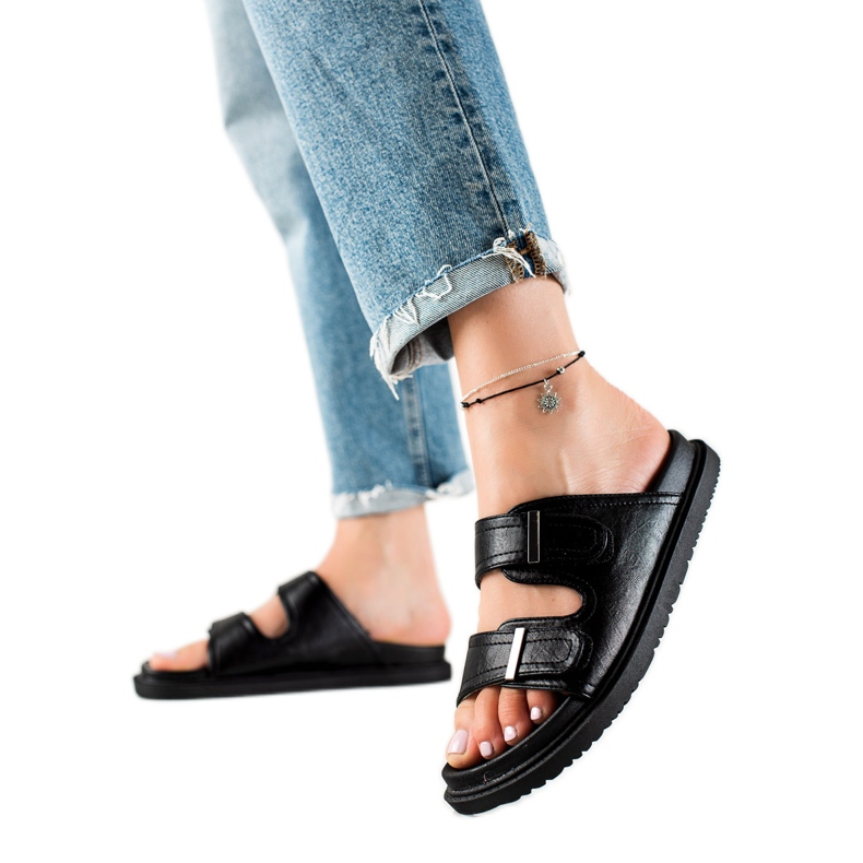 J. Star Infradito casual in velcro nero