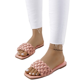 Sandali rosa con tacco piatto di D'Adda