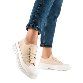 TRENDI Sneakers beige sulla piattaforma