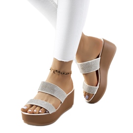 Ciabatte bianche sulla piattaforma Marlien bianco