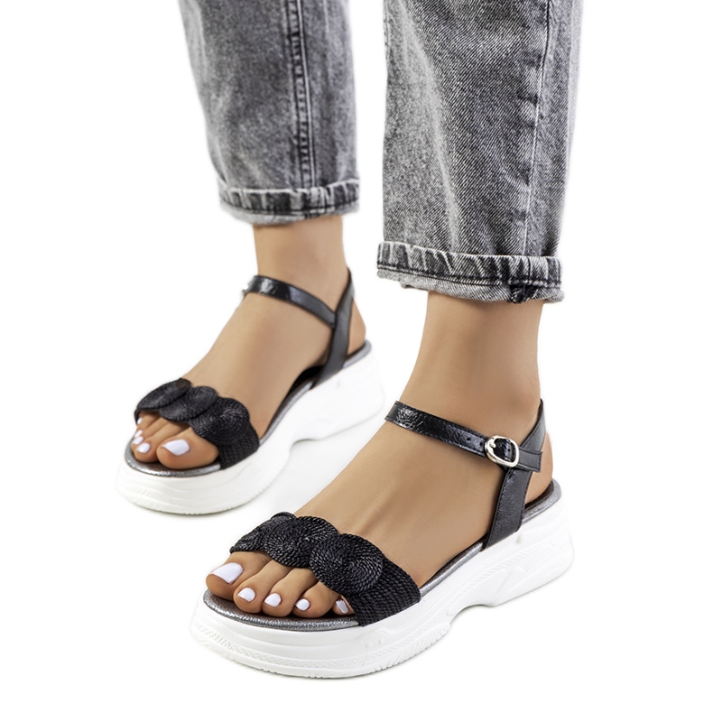 Sandali neri sulla piattaforma Nandy nero