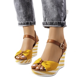 Espadrillas gialle su zeppe Shishani giallo