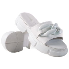 SHELOVET Pantofole Sulla Piattaforma bianco