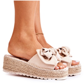 PG2 Pantofole Da Donna Sulla Zeppa Con Un Fiocco Beige Tayla