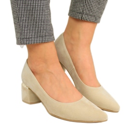 Décolleté su blocco decorativo, camoscio Juma beige
