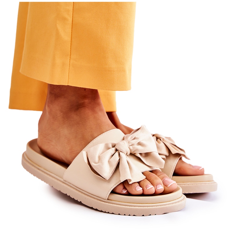 PJ1 Ciabatte da donna classiche in pelle con fiocco Dessy beige