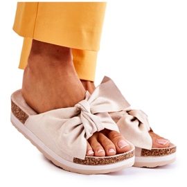 PG1 Pantofole sulla piattaforma beige così comoda