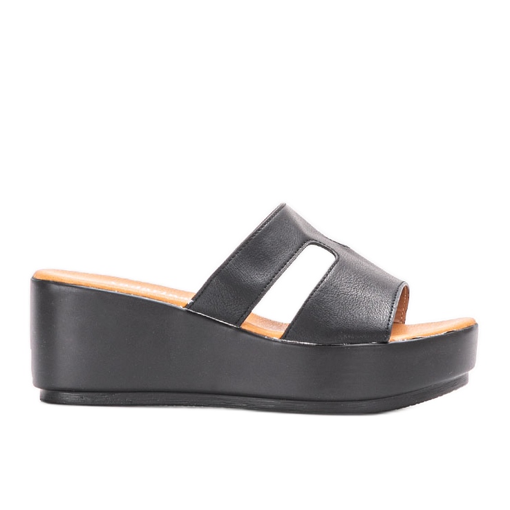 Ciabatte nere sulla piattaforma Duffel nero