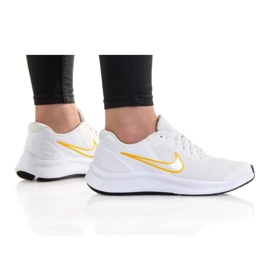 Scarpe Nike Star Runner 3 (GS) Jr DA2776-010 bianca