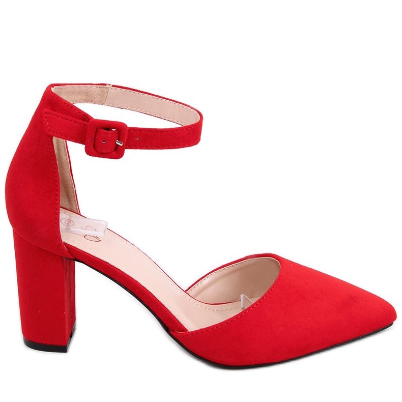 Décolleté sul post di Lauren Red rosso