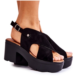 PG1 Sandali Neri In Pelle Scamosciata Sul Tallone Arlena nero