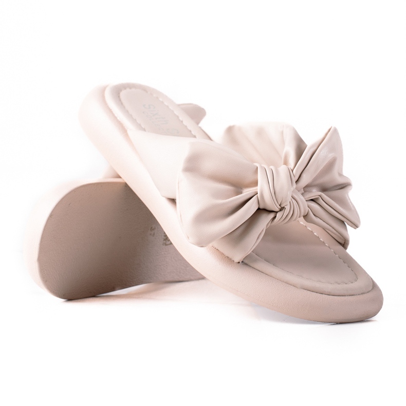 SHELOVET Pantofole Beige Con Un Fiocco