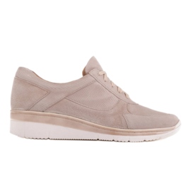 Radoskór Scarpe comode per un piede più largo su una suola leggera beige