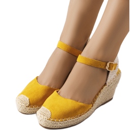 Espadrillas gialle sulla zeppa Olieme giallo